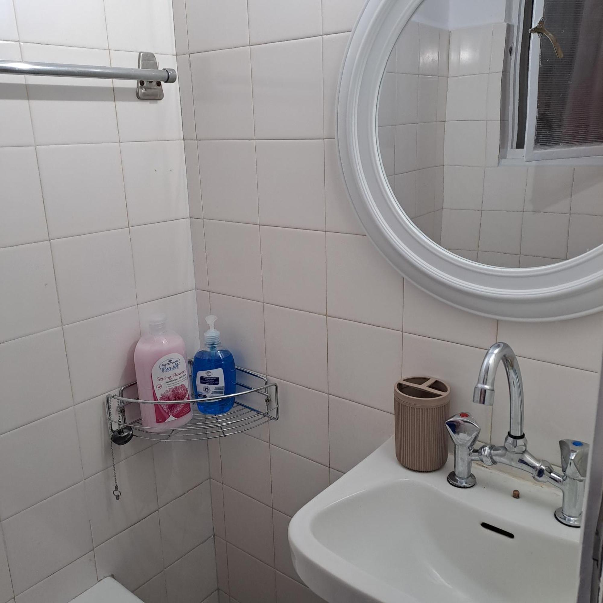 Kentro Patra 3 Apartment Bilik gambar